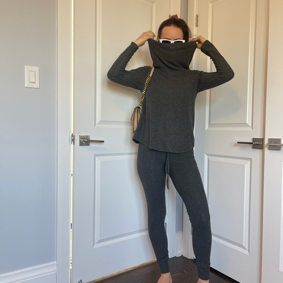 two piece jogger set - Picture 5 of 15